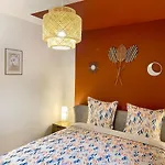 Apartmán L'alcove - T2 Calme, Terrasse & Parking Prive *