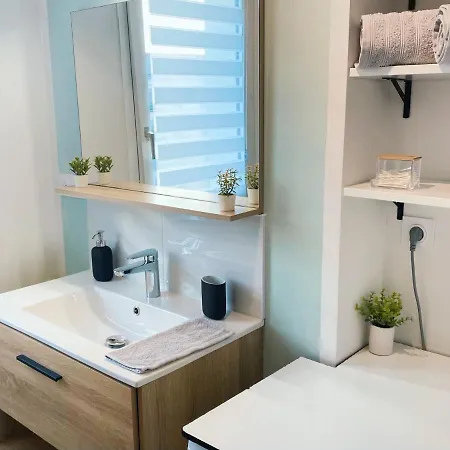 L'alcove - T2 Calme, Terrasse & Parking Prive Castres