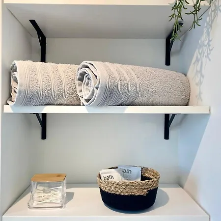 Apartamento L'alcôve - T2 Calme, Terrasse&parking Privé *